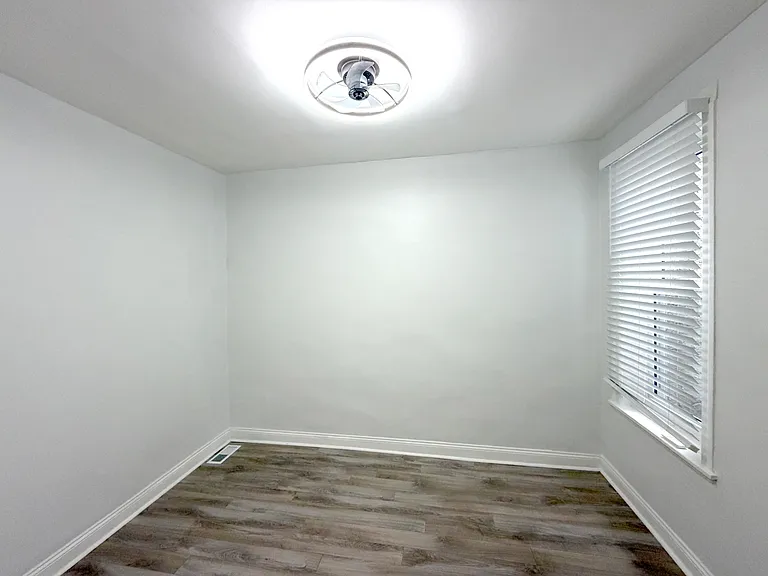 219 E Phil Ellena St — Photo 13