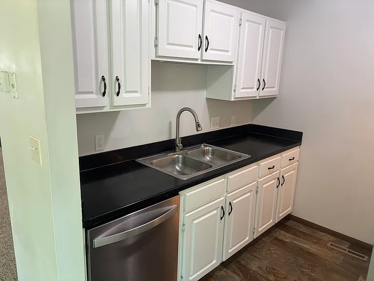 111 Lynn Ln #6 — Photo 13