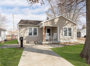 218 E Carlisle St, Mooresville, IN 46158