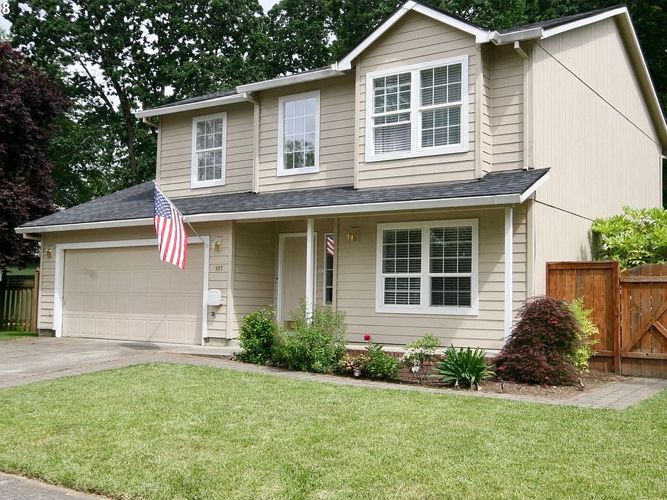 1st image of 897 NE Eaglenest Ct