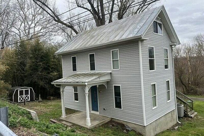 1st image of 4075 Watson Ln