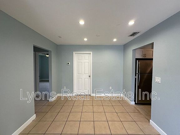 3rd image of 4233 Pine Drop Ln