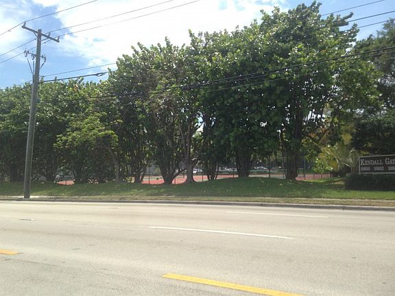 3rd image of 10850 N Kendall Dr #406