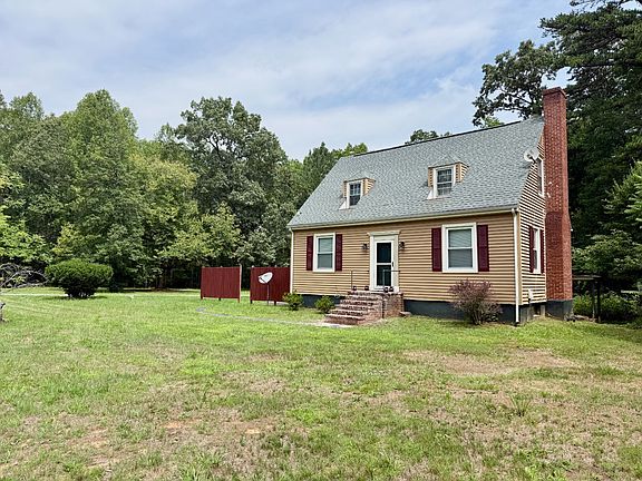 3rd image of 10965 Louisa Rd