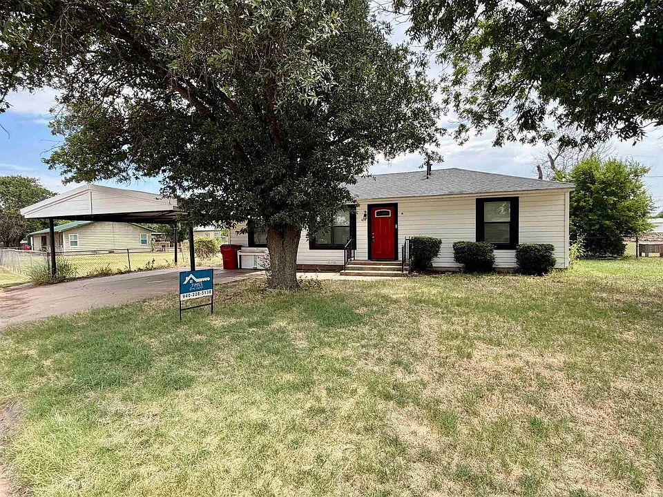 404 N West Ave
