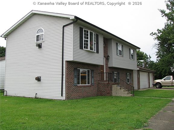 3rd image of 1253 7th Ave