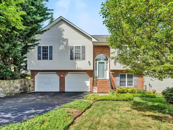 109 Tobias Rd, Vinton, VA 24179