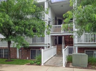 2562 Coppergate Square Dr APT D, Saint Louis, MO 63129