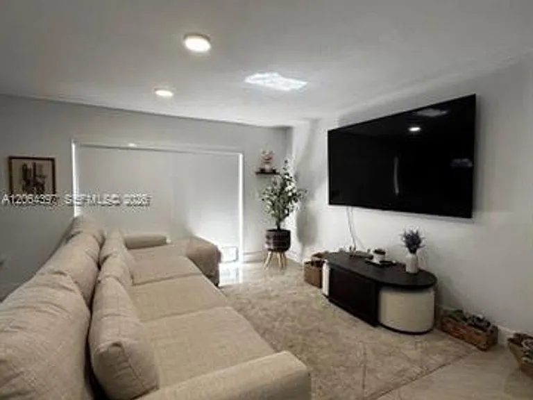 15375 SW 105th Ln #Townhouse 4 — Photo 1