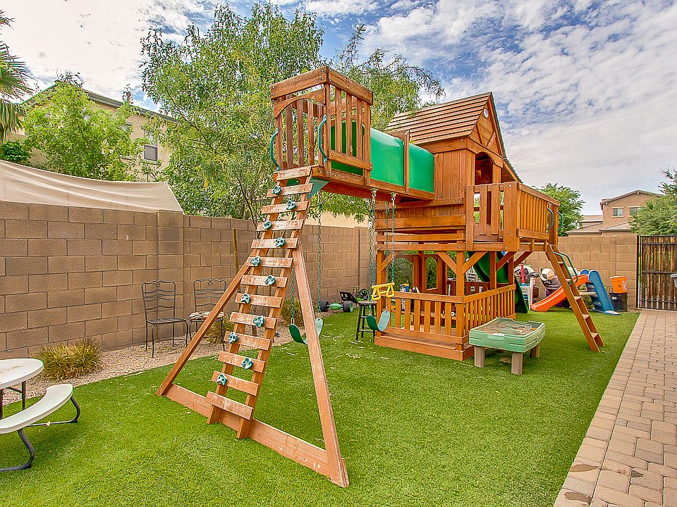 2nd image of 18730 E Ashridge Dr