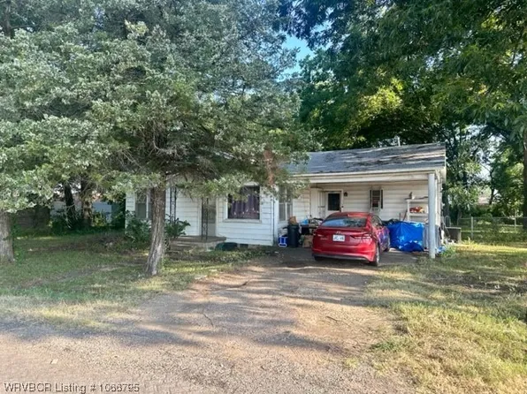 112 Walnut St, Panama, OK 74951