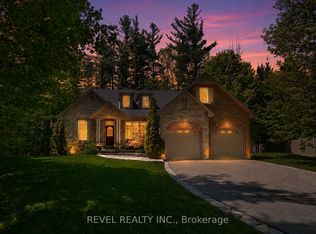 23 Laddie Ln, Springwater, ON L9X0C3