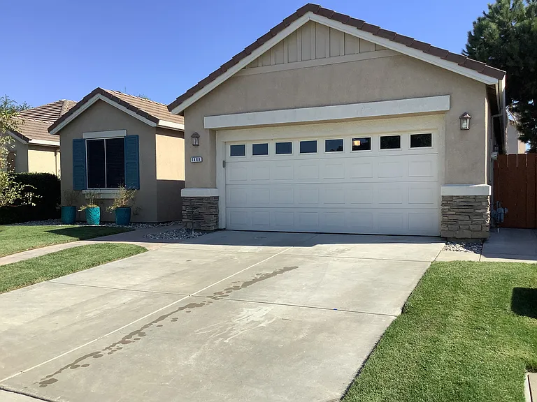 1488 Wellington Ave — Photo 14