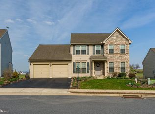 47 Dawkins Dr, East Earl, PA