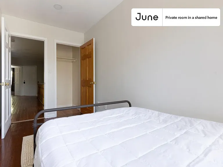 71 Clermont Ave #D — Photo 2