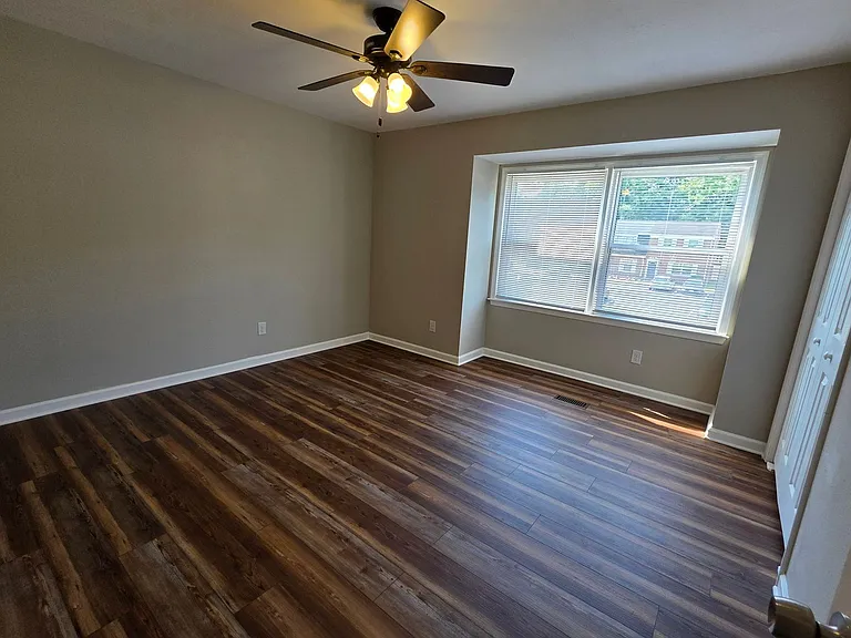 353 Susan Constant Dr — Photo 15