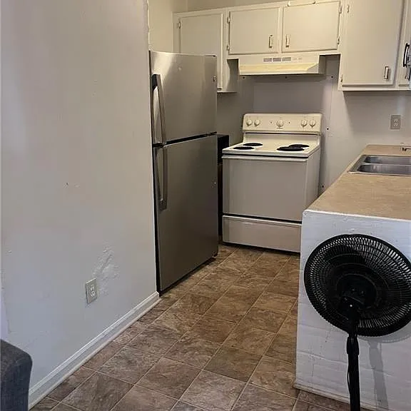 1242 Woodbriar Ave — Photo 3