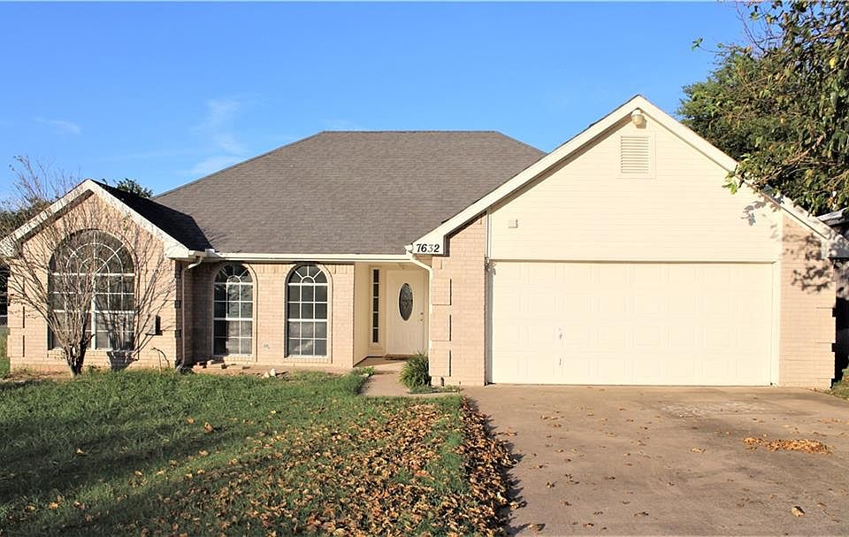 1st image of 7632 Lakeview Dr