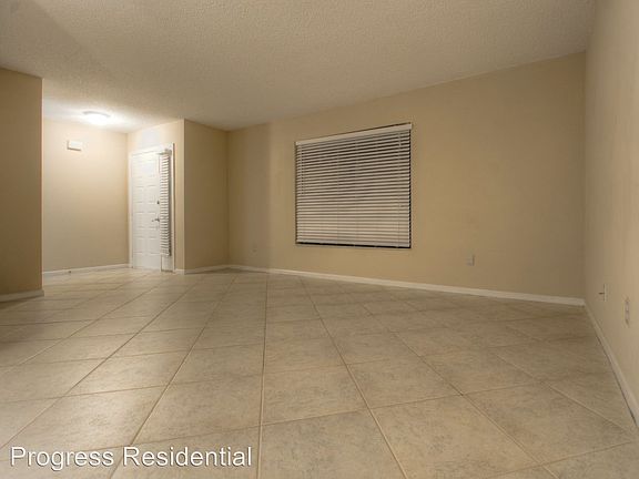 02-Living-Room
