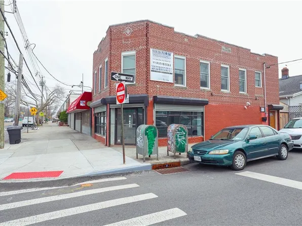 2492 Gerritsen Avenue image 4 of 29