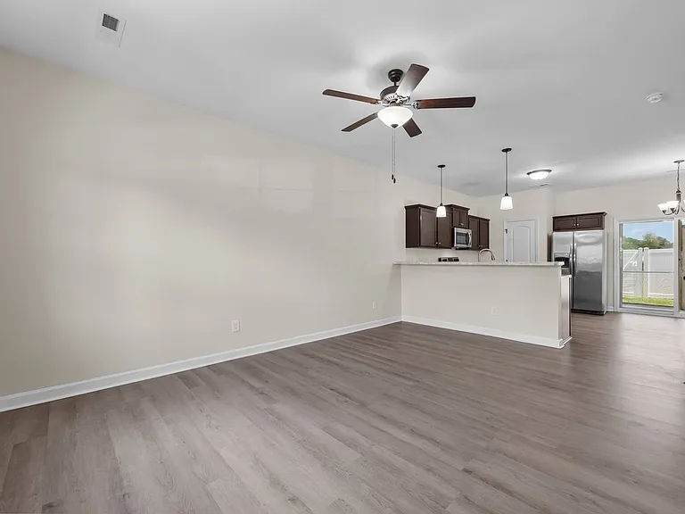 602 Justice Farm Dr — Photo 3