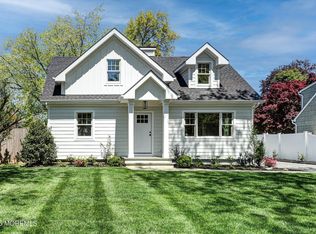 26 Rumson Pl, Little Silver, NJ 07739