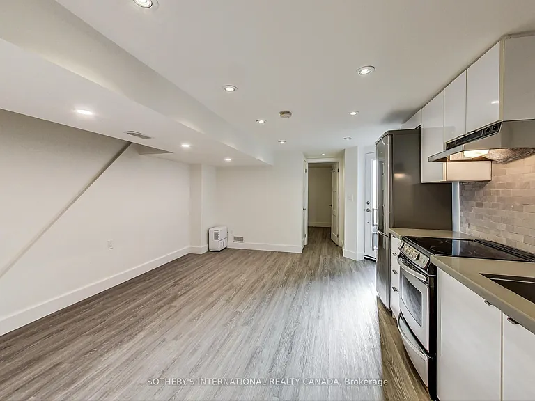 669 Euclid Ave #LOWER — Photo 9
