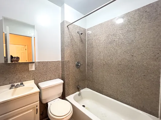 Rented by Denise Rosenblum, LREB | media 31