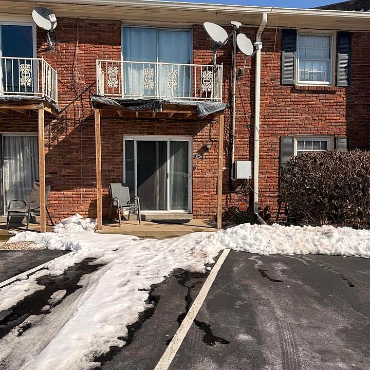 1st image of 1926 Goldsmith Ln Unit 105