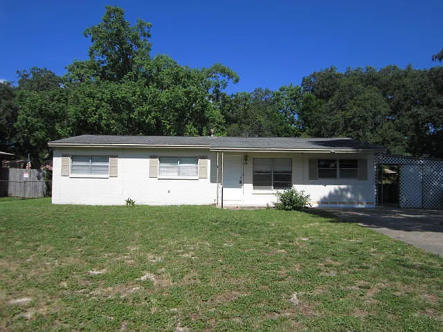 712 Newport Dr — Photo 29