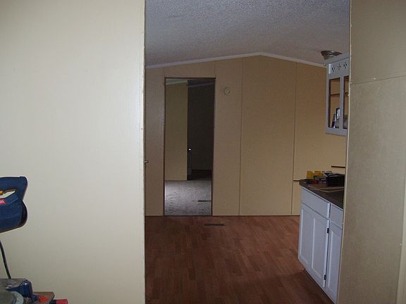 2nd image of 8273 Thornbury Dr NE