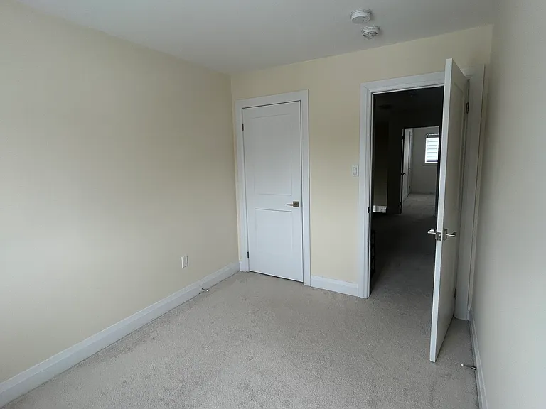 12 Winterton Ct — Photo 15