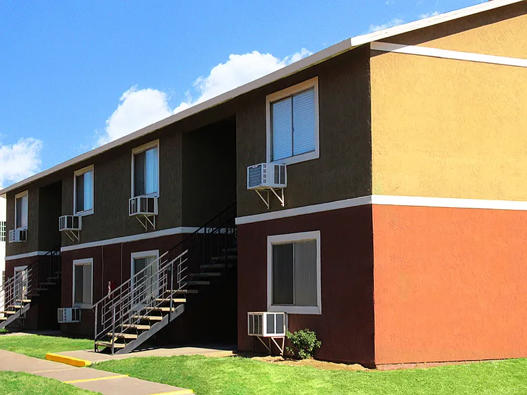 Villa De La Rosa Apartments — Photo 19