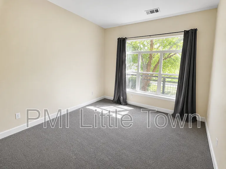 5677 Park Pl #104D — Photo 10