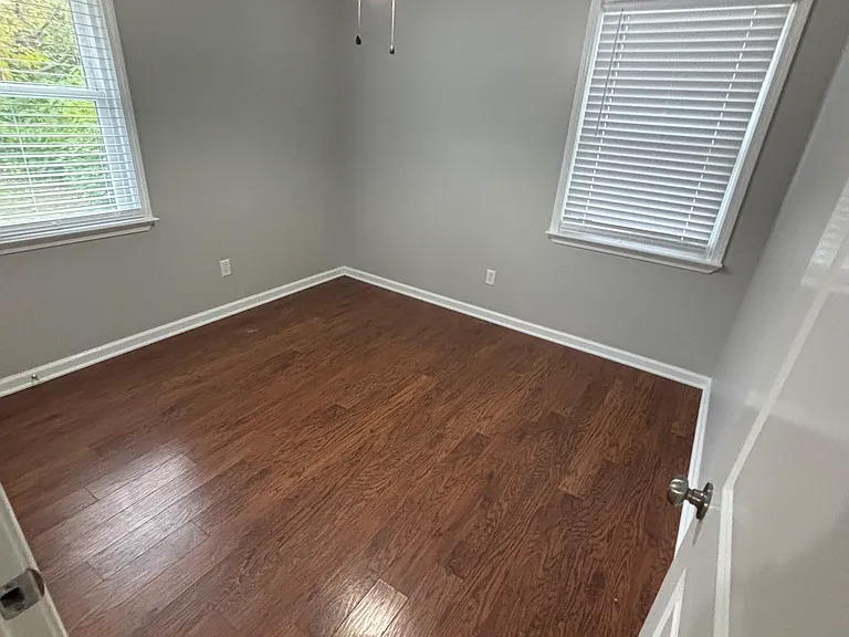 709 Morrow Rd — Photo 8