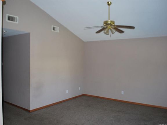 3rd image of 400 E 8th Ave