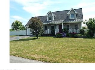 153 Virginia Ln, Bangor, ME 04401