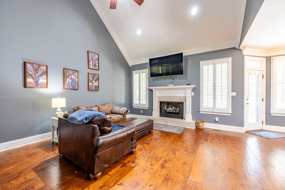 next background image