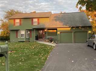 5008 October Dr, Syracuse, NY 13215