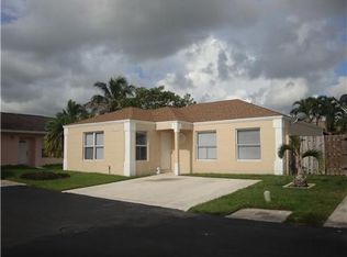 22186 SW 98th Pl, Cutler Bay, FL 33190