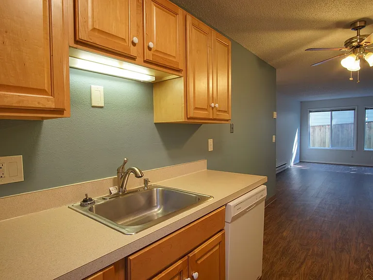 4030 SE Gladstone St #5 — Photo 8