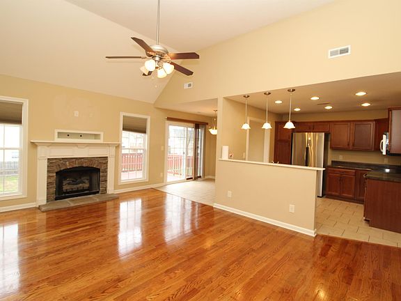 2nd image of 1477 Bruceton Dr