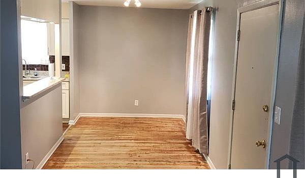 1st image of 16713 Glenpark Ave