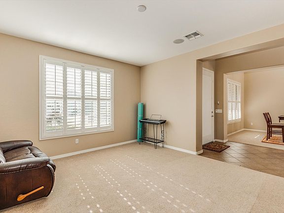 4th image of 2312 E Prescott Pl