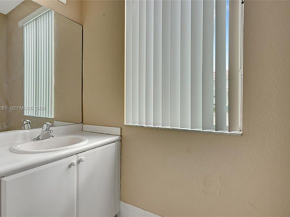 4th image of 2874 SE 15th Rd #52