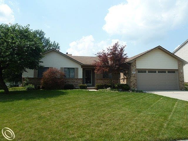 1st image of 24973 Fairway Hills Dr