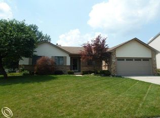 24973 Fairway Hills Dr, Novi, MI 48374