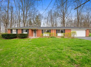 1023 W Dun Grazin Dr, Connersville, IN 47331