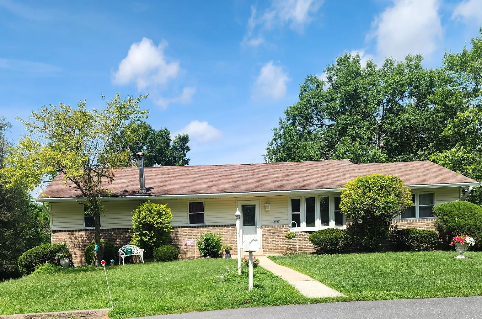4902 Creek Drive - 1 — Photo 3