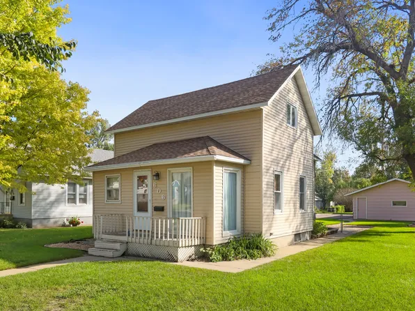 606 N State St, Aberdeen, SD 57401